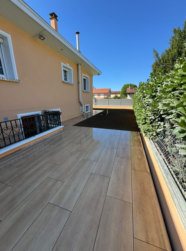 WhatsApp Image 2025-11-11 at 22.23.43